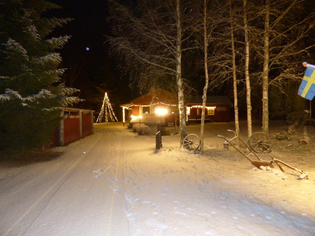 Nya Skogsgarden Hostel Mårbacken Extérieur photo
